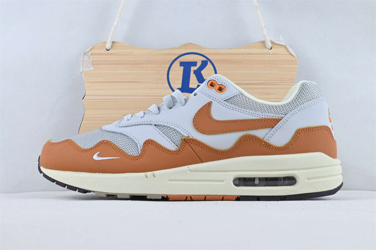 Patta X Nike Air Max 1 Monarch