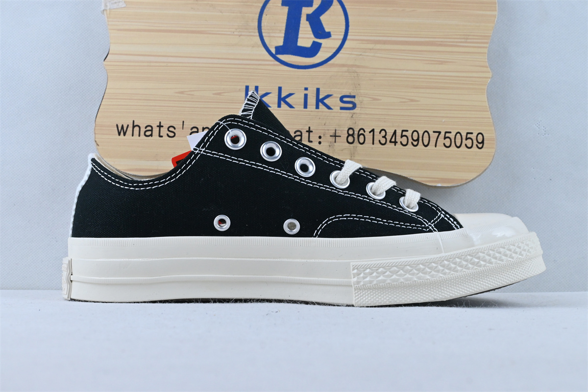 COMME Des GARÇONS PLAY X Converse Chuck 70
