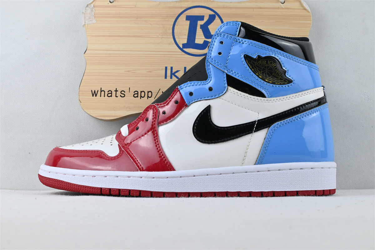 Air Jordan 1 High Fearless UNC