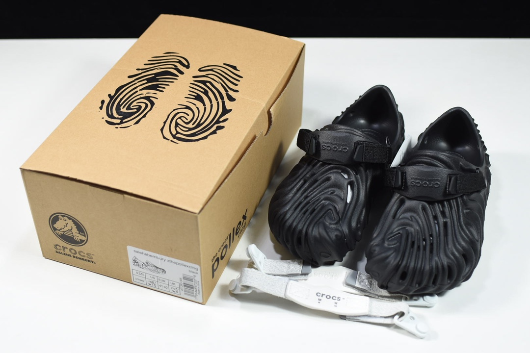 Cr0c5 Pollex Clog by Salehe Bembury