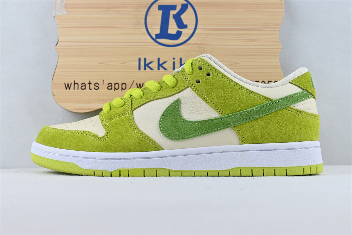Nike SB Dunk Low Green Apple