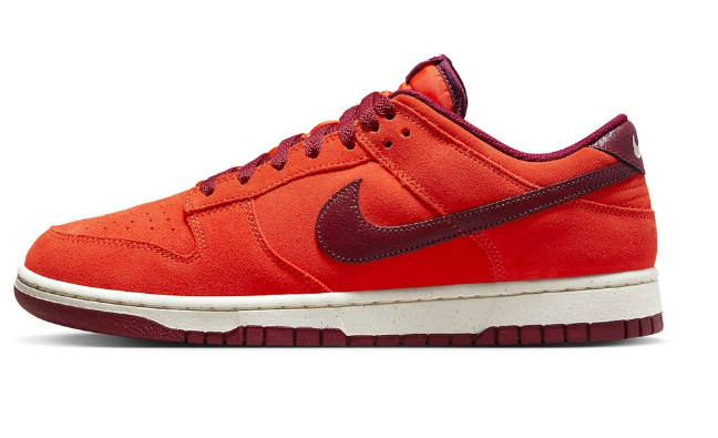 Nike Dunk Low 「Orange Suede」