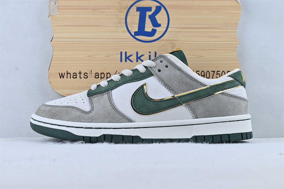 Otomo Katsuhiro x Nike SB Dunk Low Steamboy OST