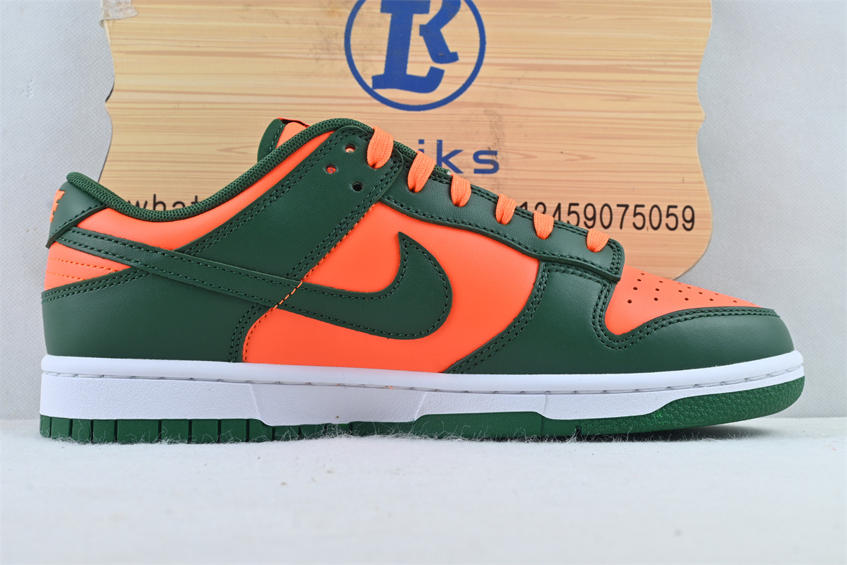 Nike Dunk Low "Miami Hurricanes"
