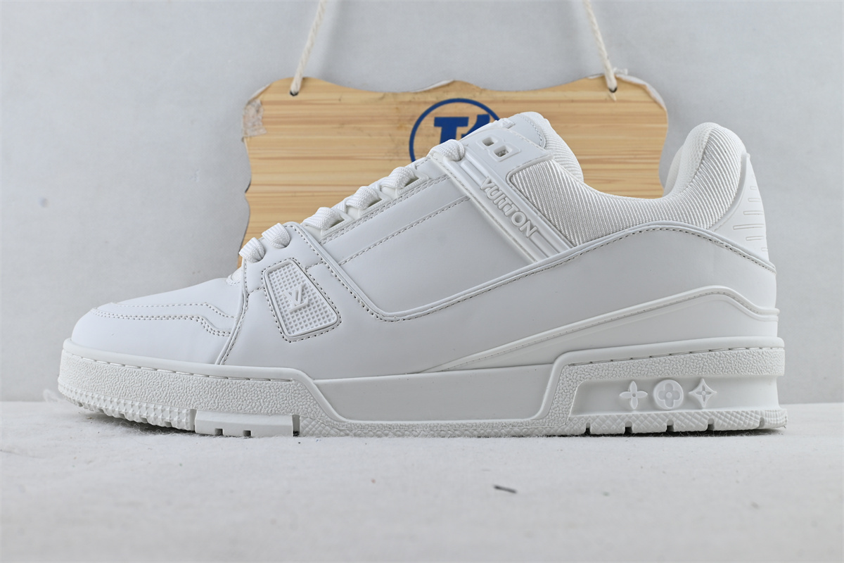 L0vis Vvtt0n LV Trainer White