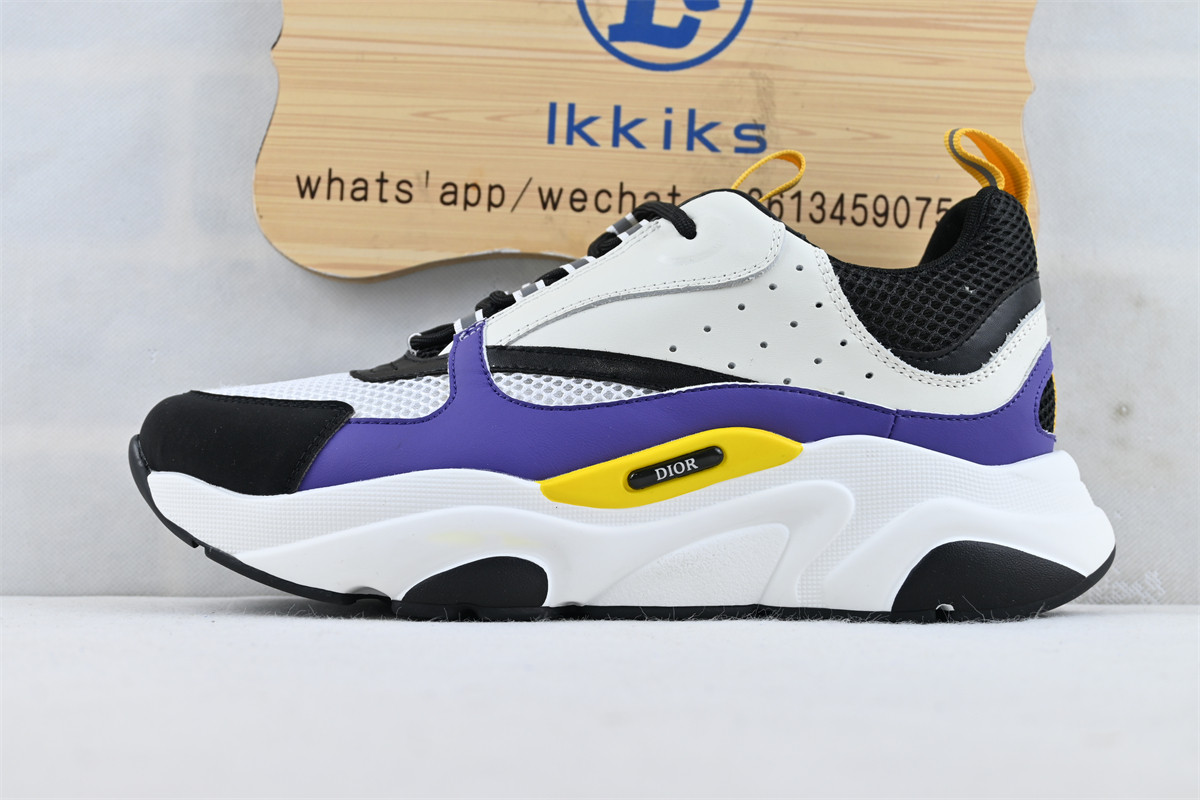 D10r B22 Violet White