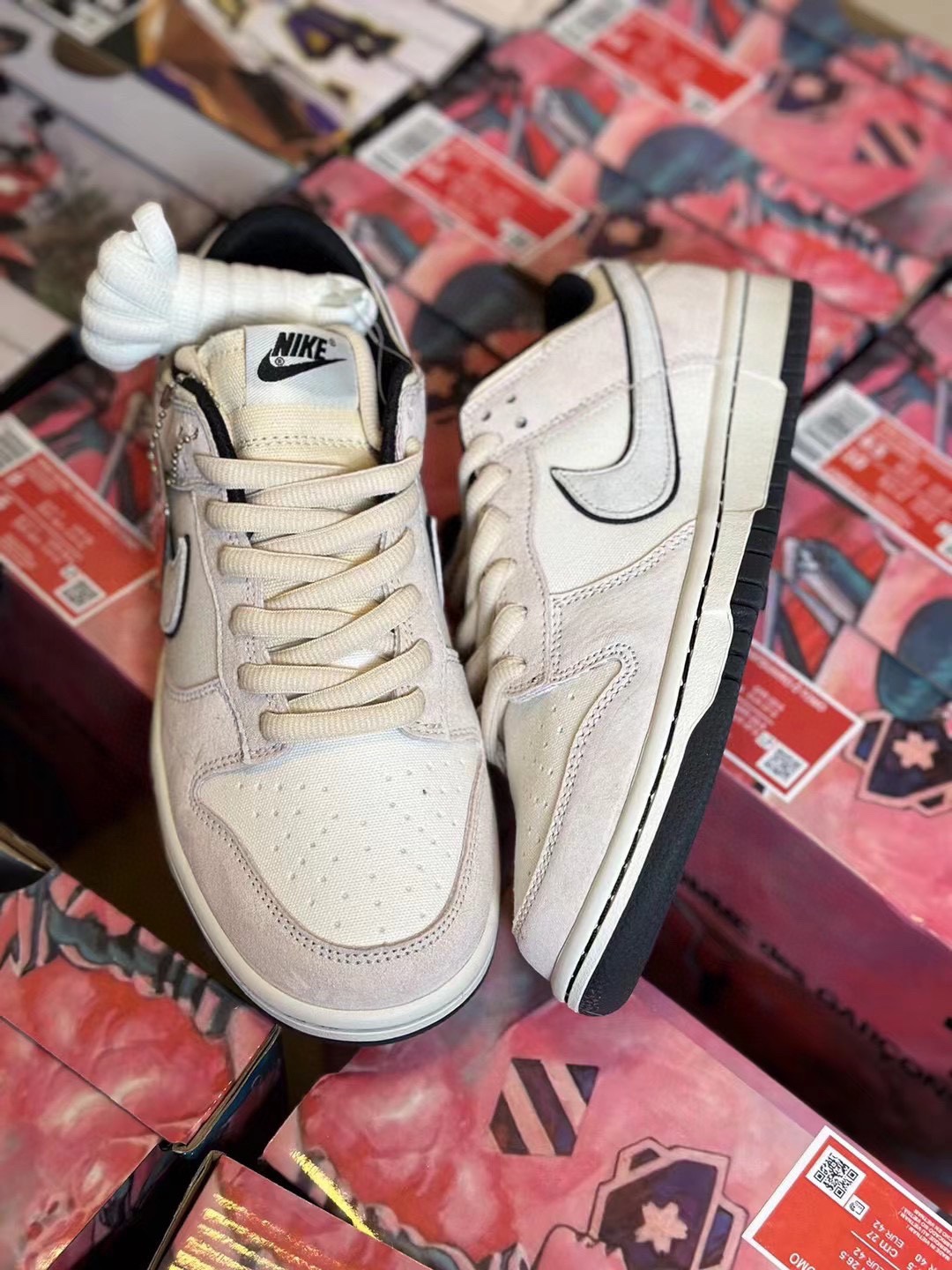 Nike SB Dunk Low Otomo Katsuhiro