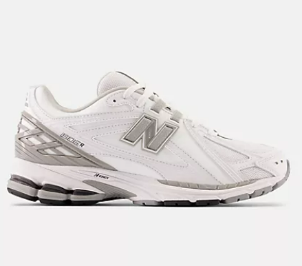 New Balance 1906R  White with rain cloud