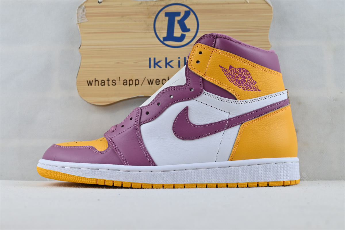 Air Jordan 1 Brotherhood