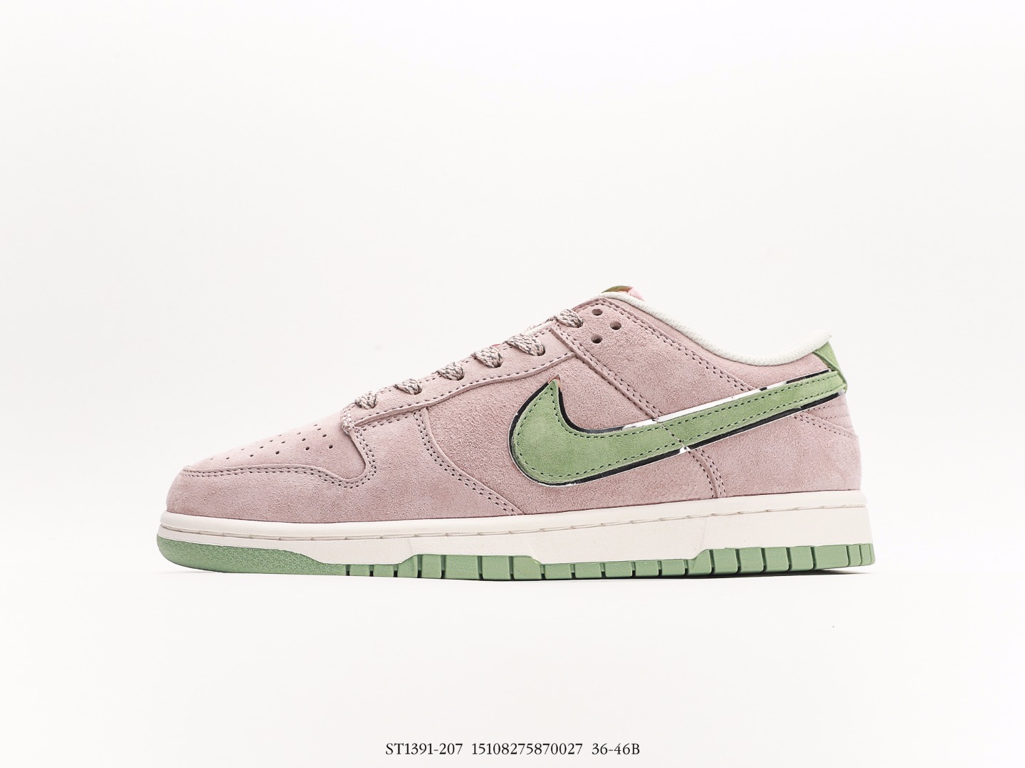 Nike SB Dunk Low Otomo Katsuhiro