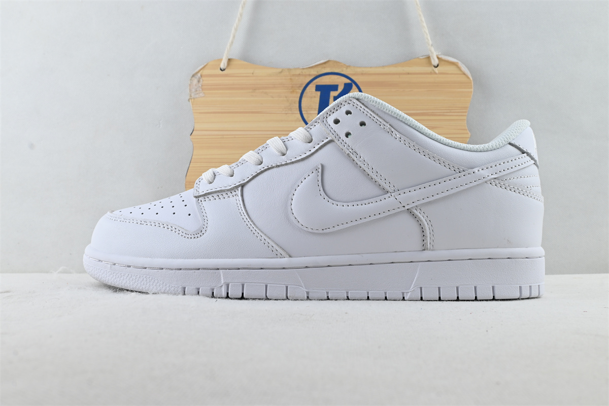 Nike Dunk Low Triple White (2021)