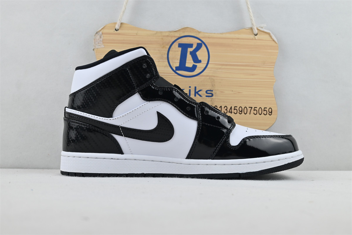 Air Jordan 1 Mid Invert