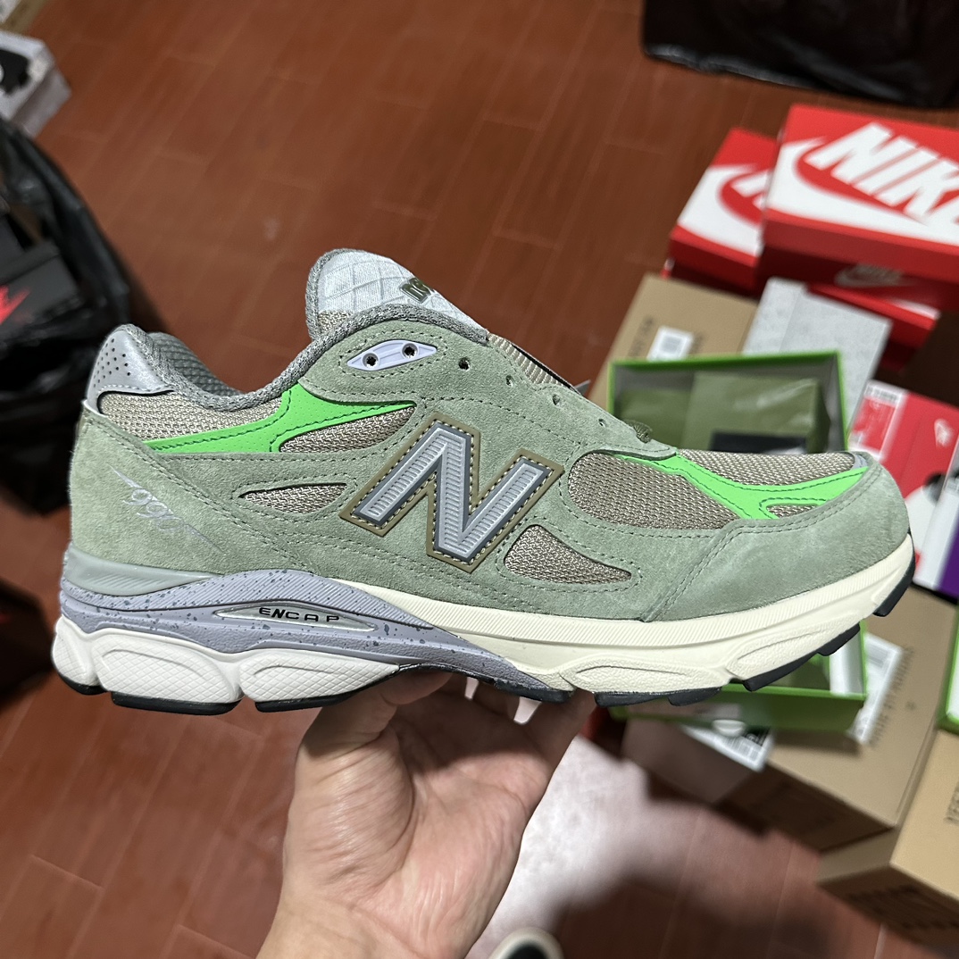 New Balance x Patta 990v3