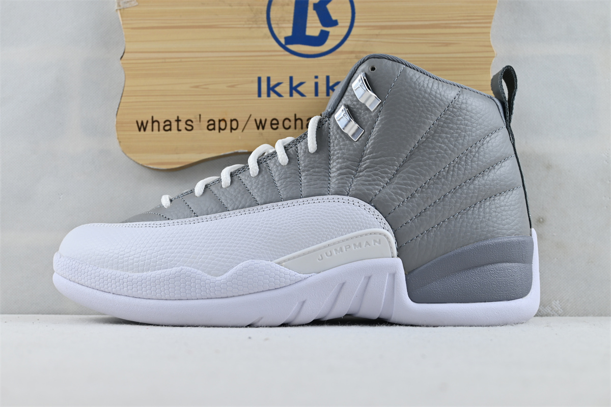 Air Jordan 12 Stealth