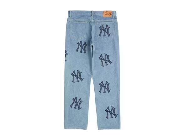 Svp*me x New York Yankees Regular Jean Washed Blue