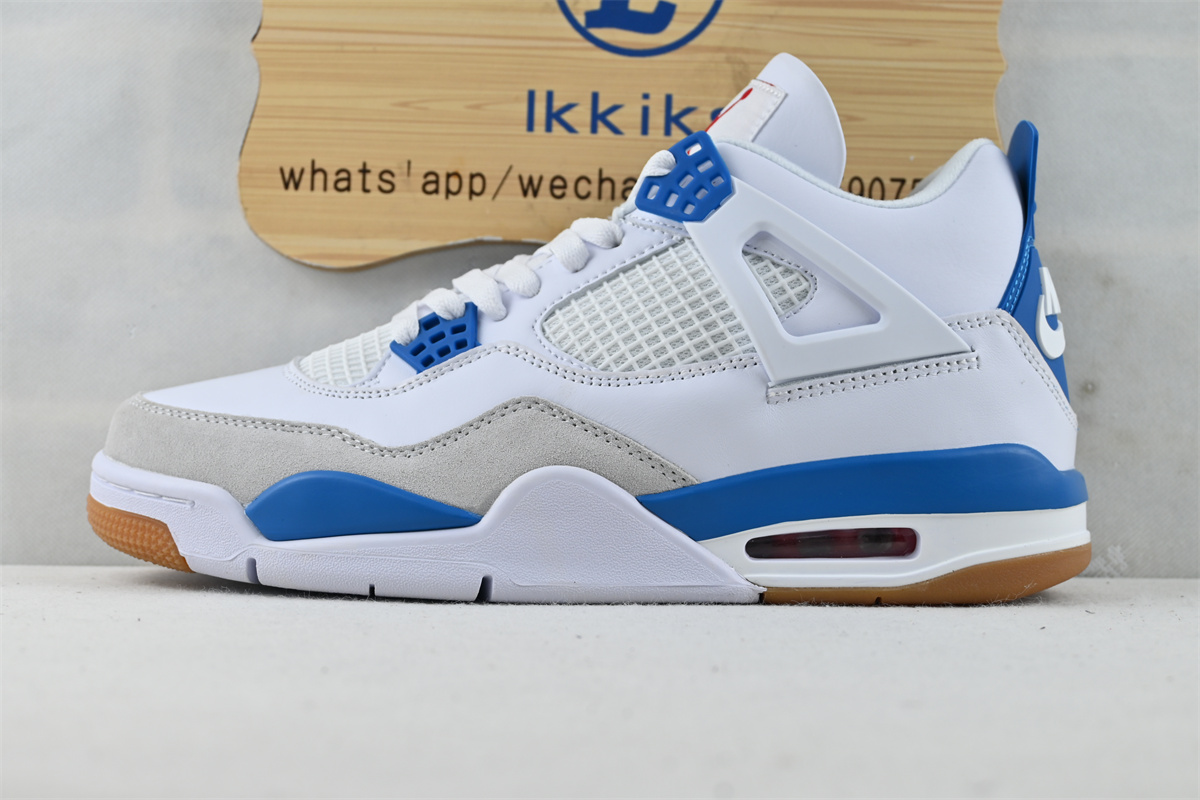 Nike SB x Air Jordan 4 “Sapphire”