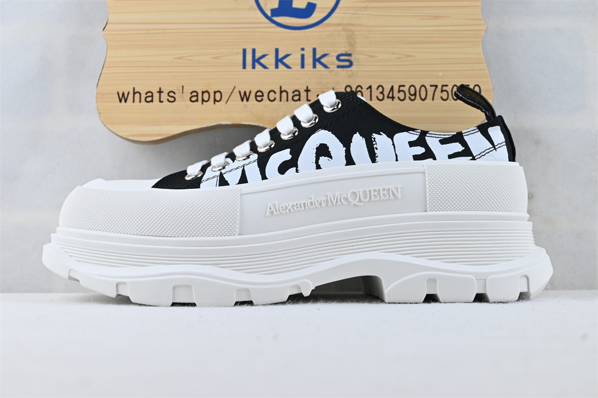 A1exa*der Mcqv*en Tread Slick Low Lace Up Canvas Graffiti Black White White