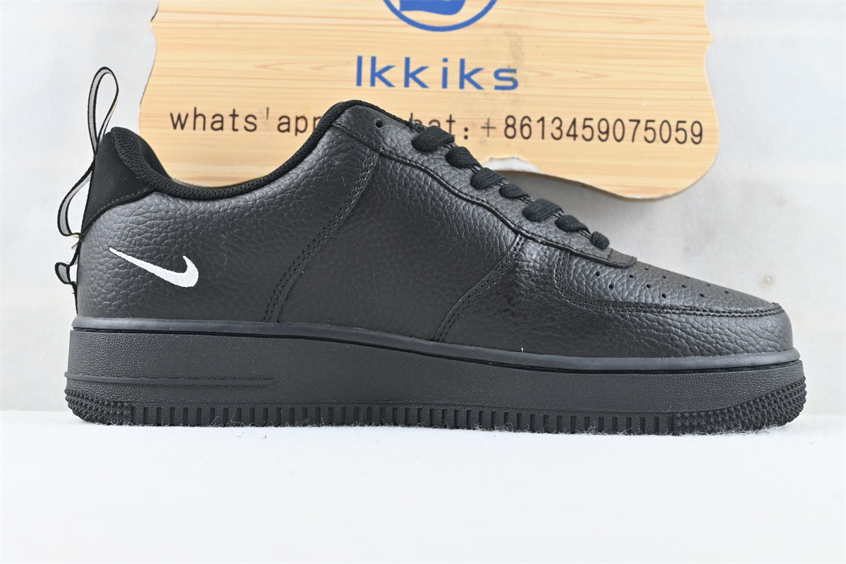 Nike Air Force 1 Low Utility Black White