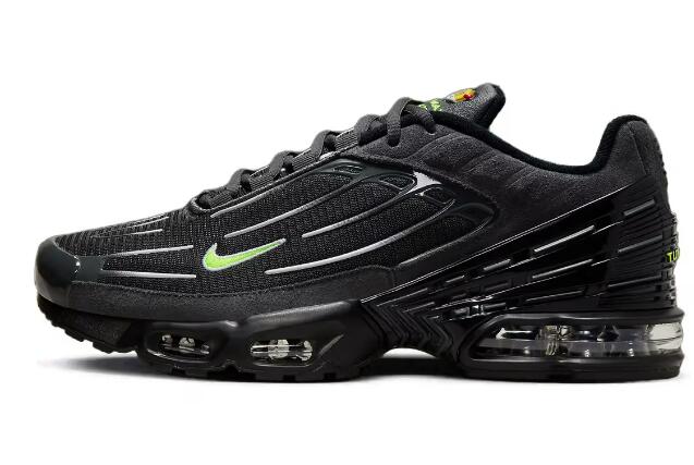 Nike Air Max Plus 3 Black/Volt