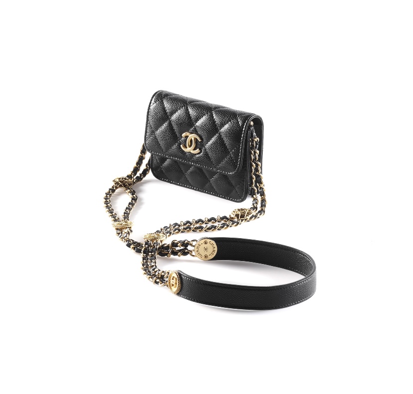 Ch**el bag(9x12.3x3.2cm)