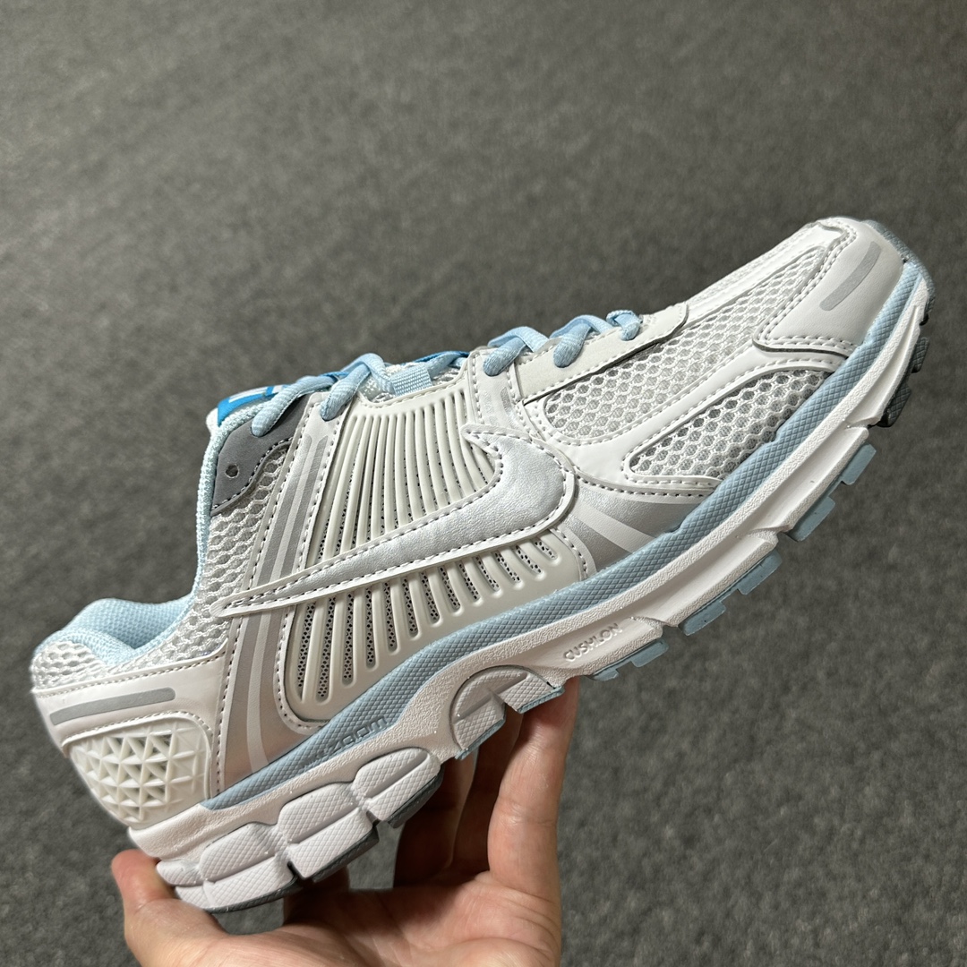 Nike Zoom Vomero 5