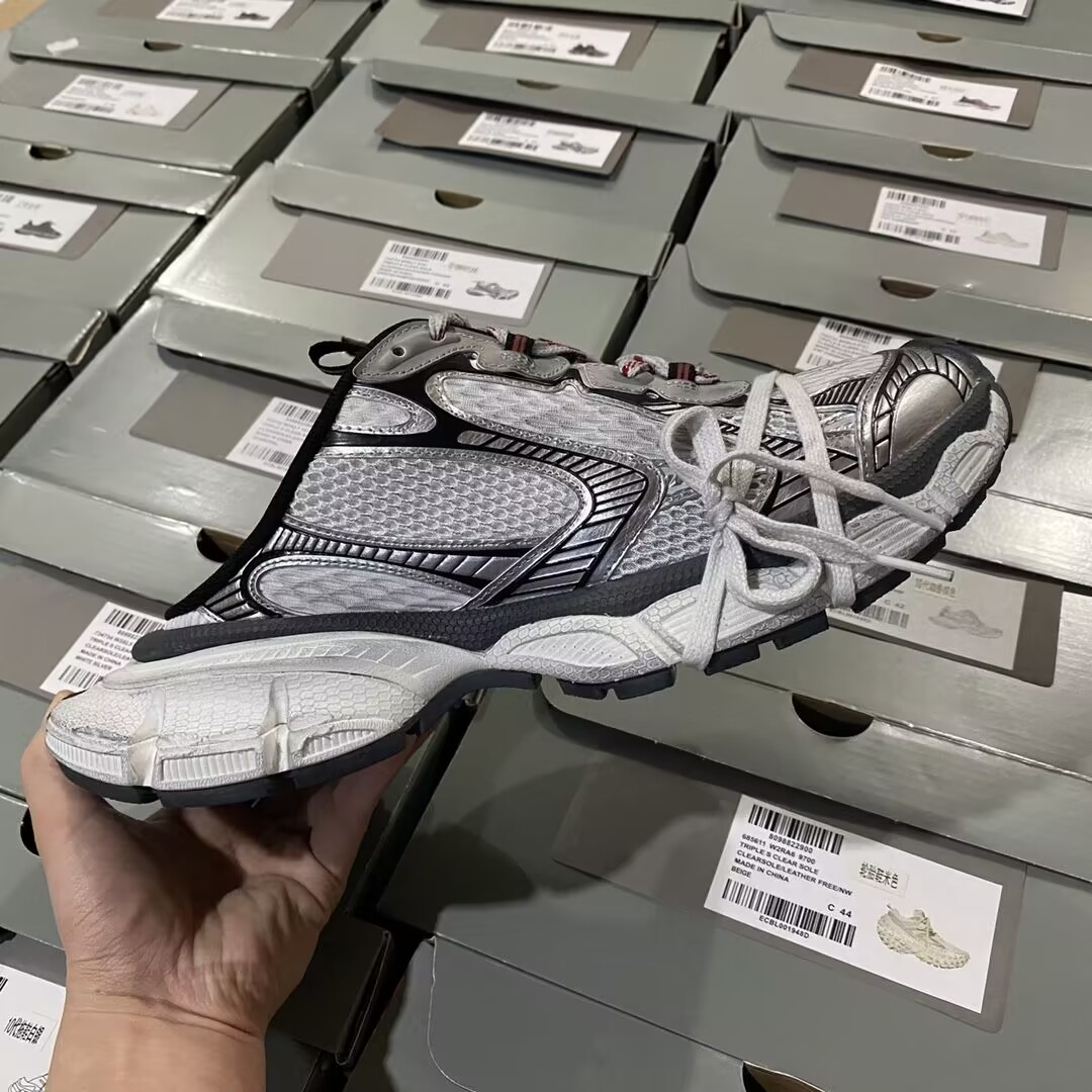 Ba1en*iaga 3XL Trainer Mule