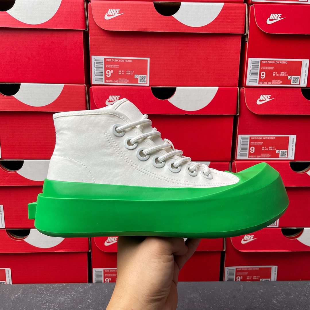 B0tt*ga Ven*ta Jumbo Sneaker