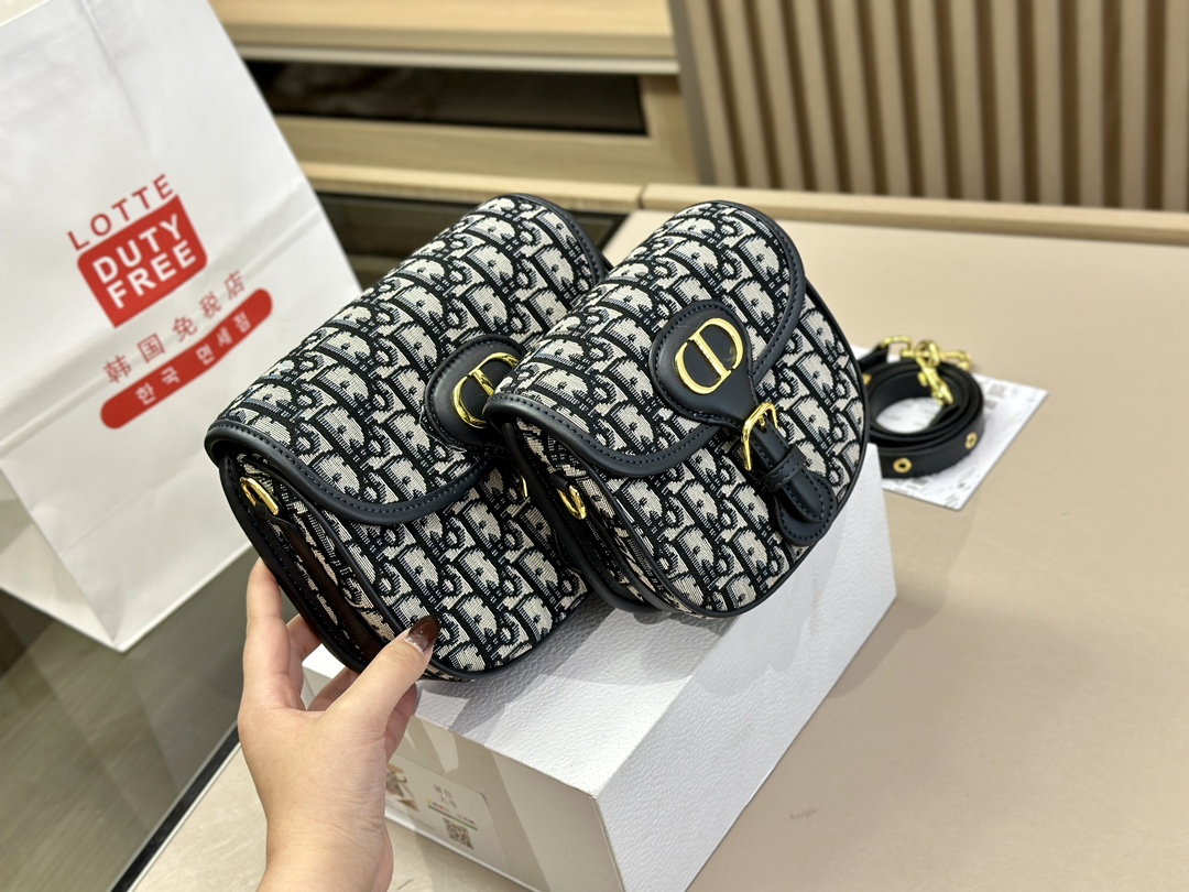 D10r Bobby Bag Medium