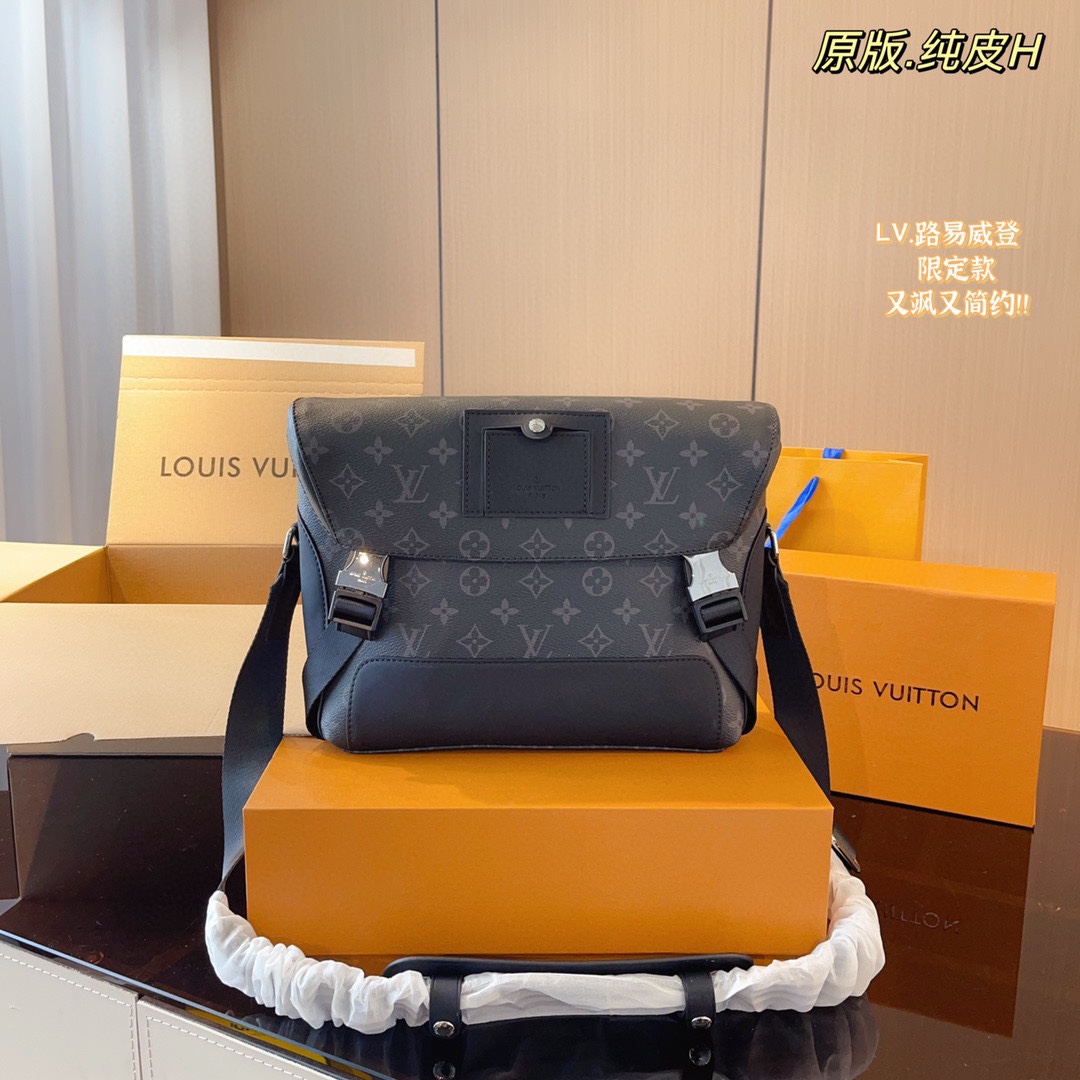 LV M40511 Messenger PM Voyager