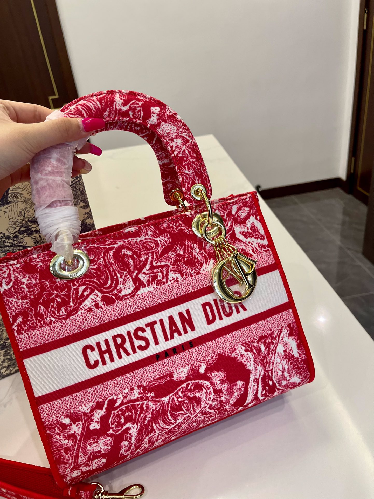 Chr1st1an D10r Lady D10r