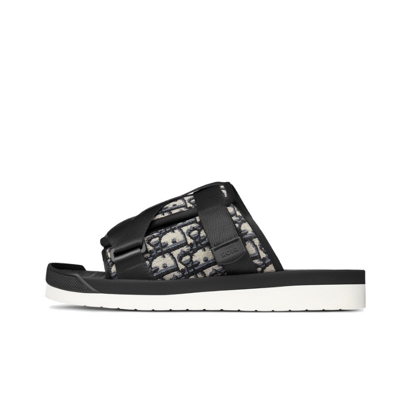 D10r Alpha Sandal Oblique