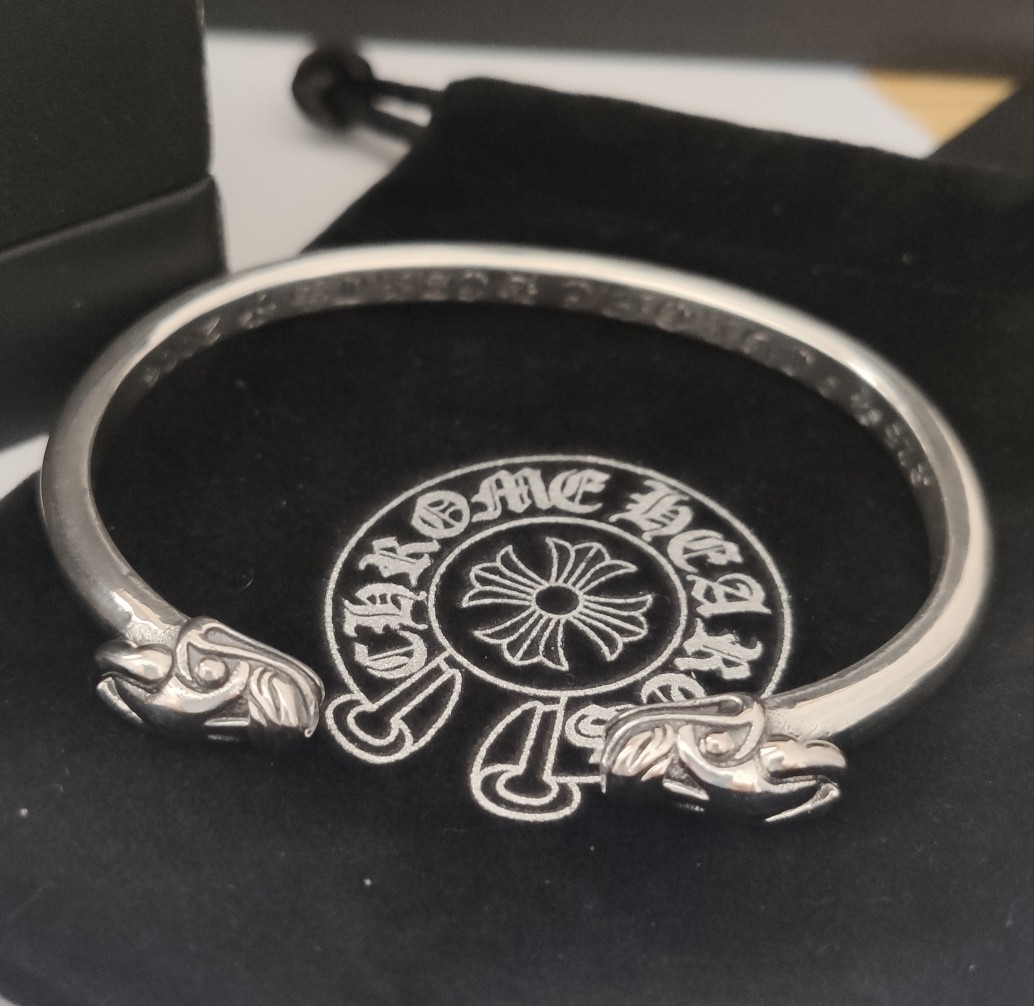 Ch*0me He**ts Bracelet