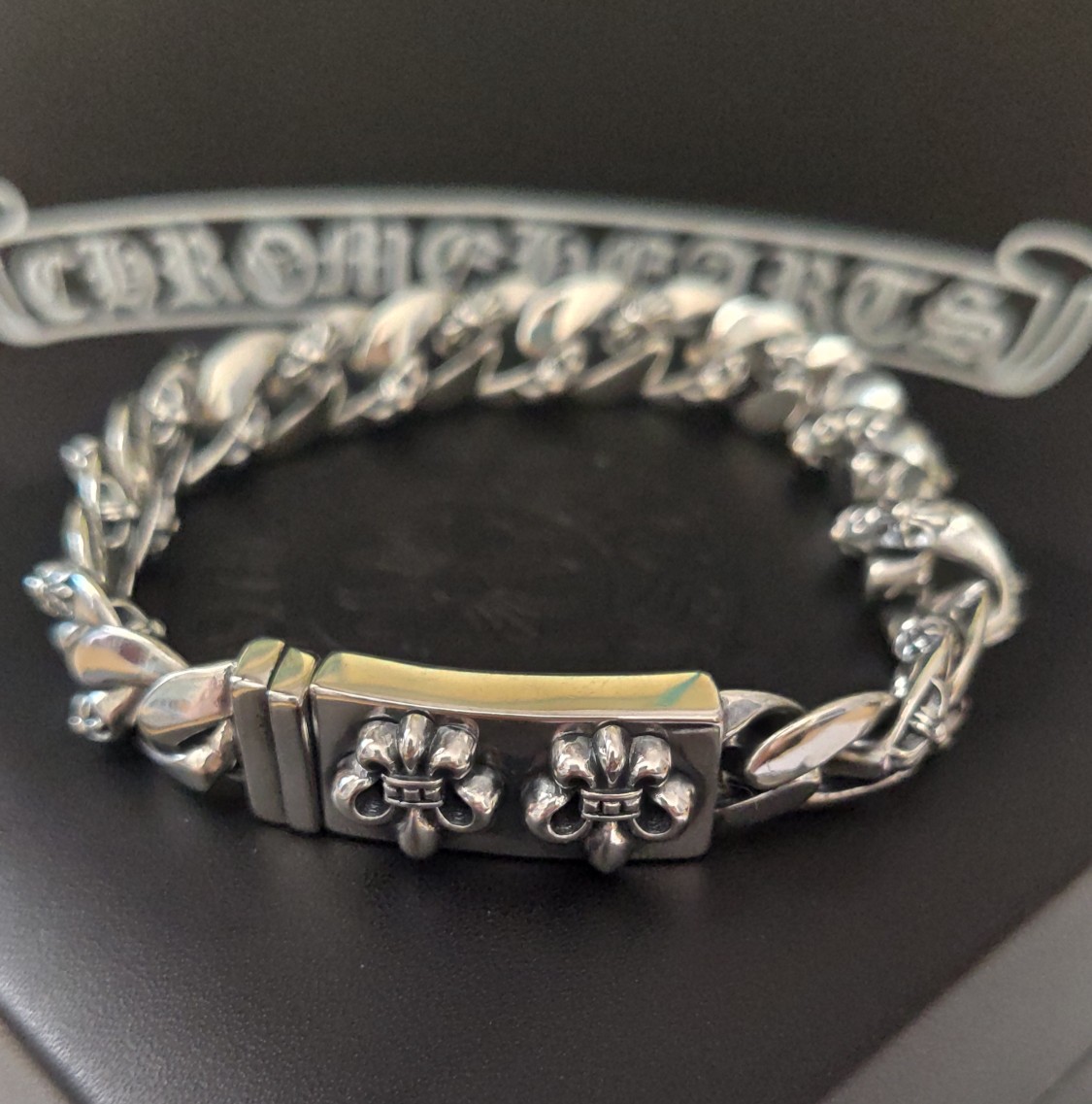 Ch*0me He**ts Bracelet