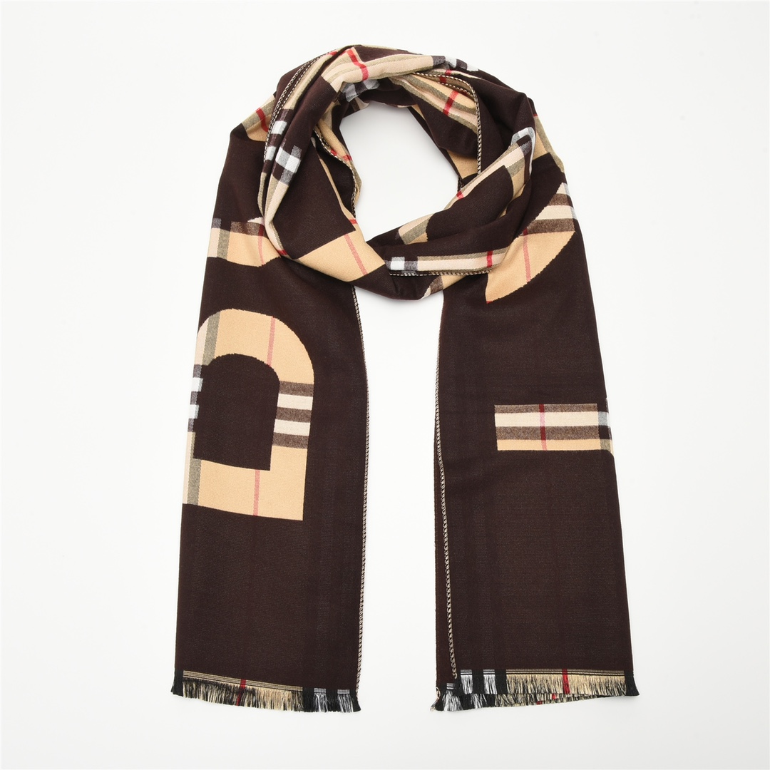 Bv*b*rry Scarf