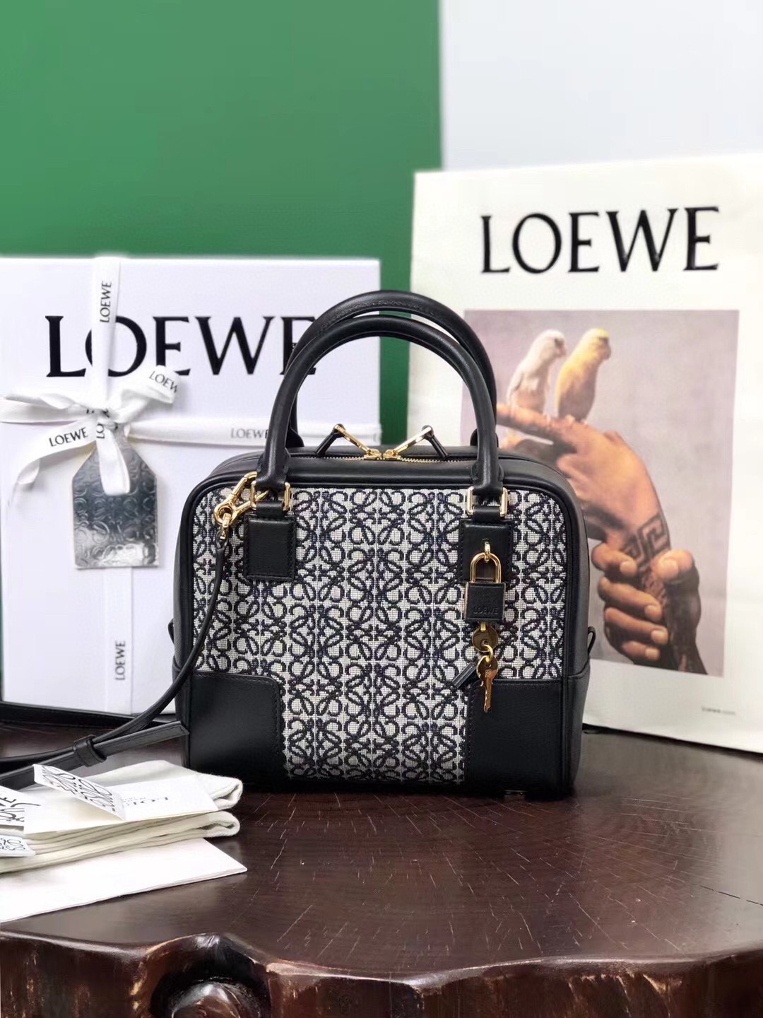 L0ew* Authenticated Amazona Handbag Leather Orange Plain for Women