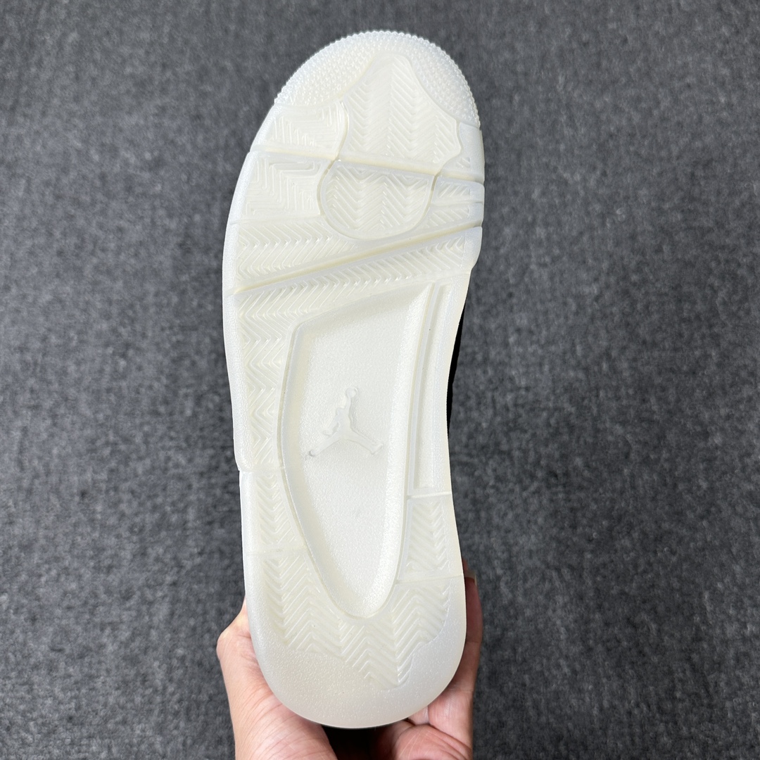 Jordan 4 Retro Eminem Ca*ha*t