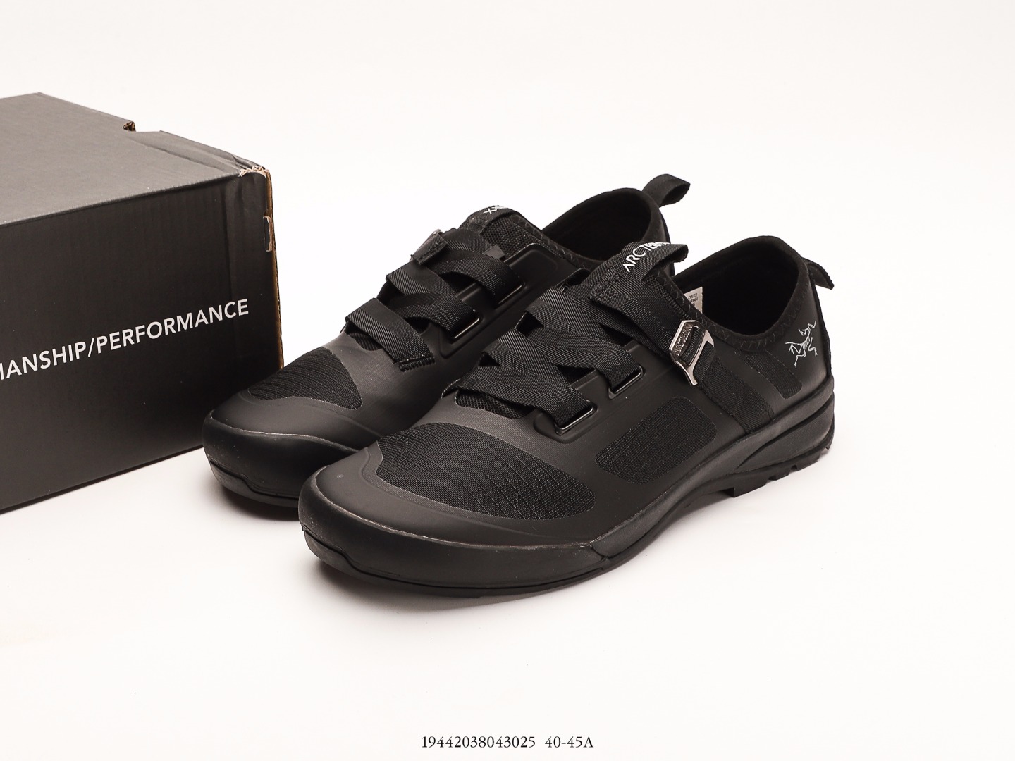 Arcteryx  Arakys Approach