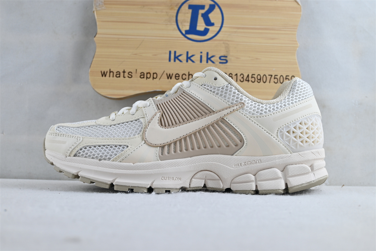 Nike Vomero 5 Sail Light Orewood Brown