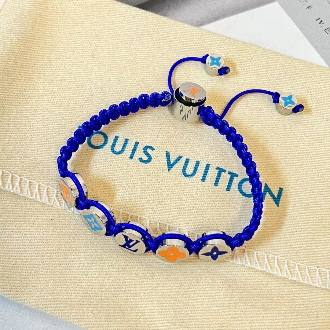L0vis Vvtt0n Bracelet