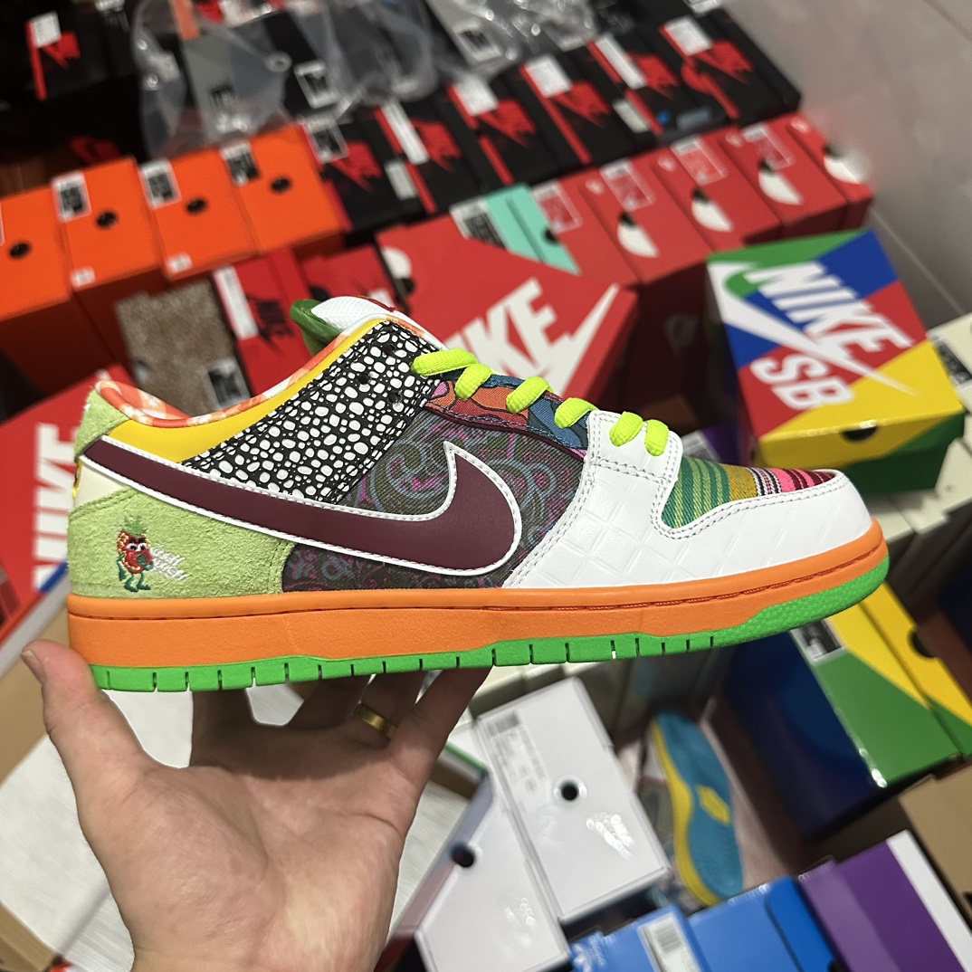 Nike Dunk Low What the Dunk