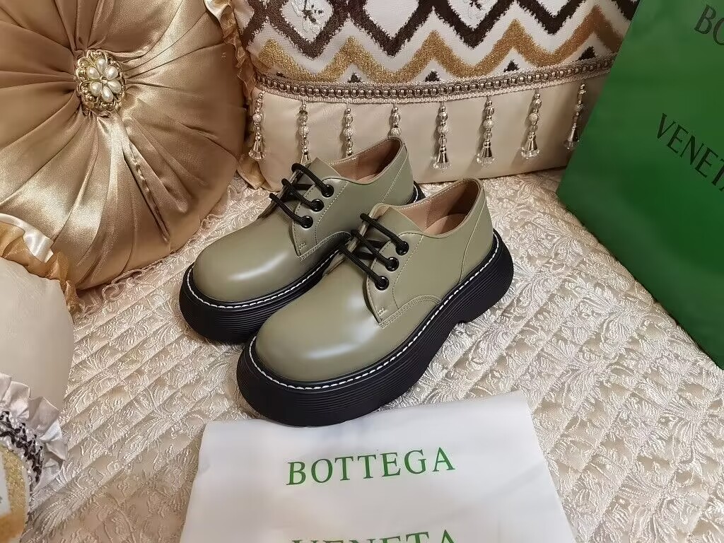 B0tt*ga Ven*ta Loafer Shoes