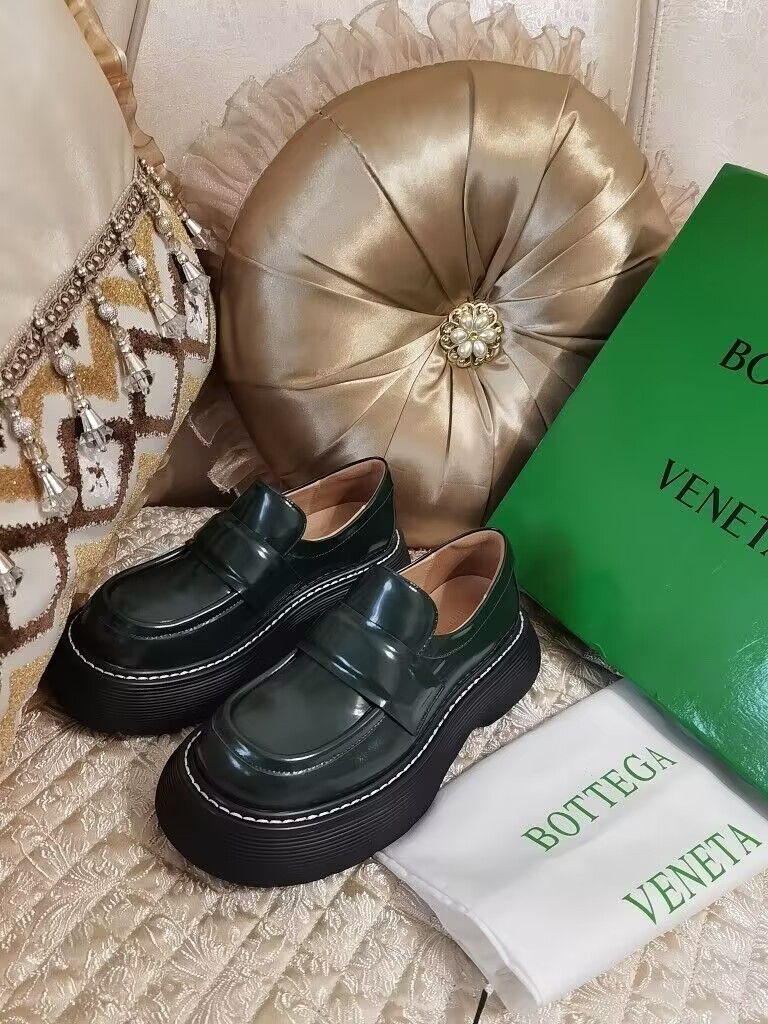 B0tt*ga Ven*ta Loafer Shoes