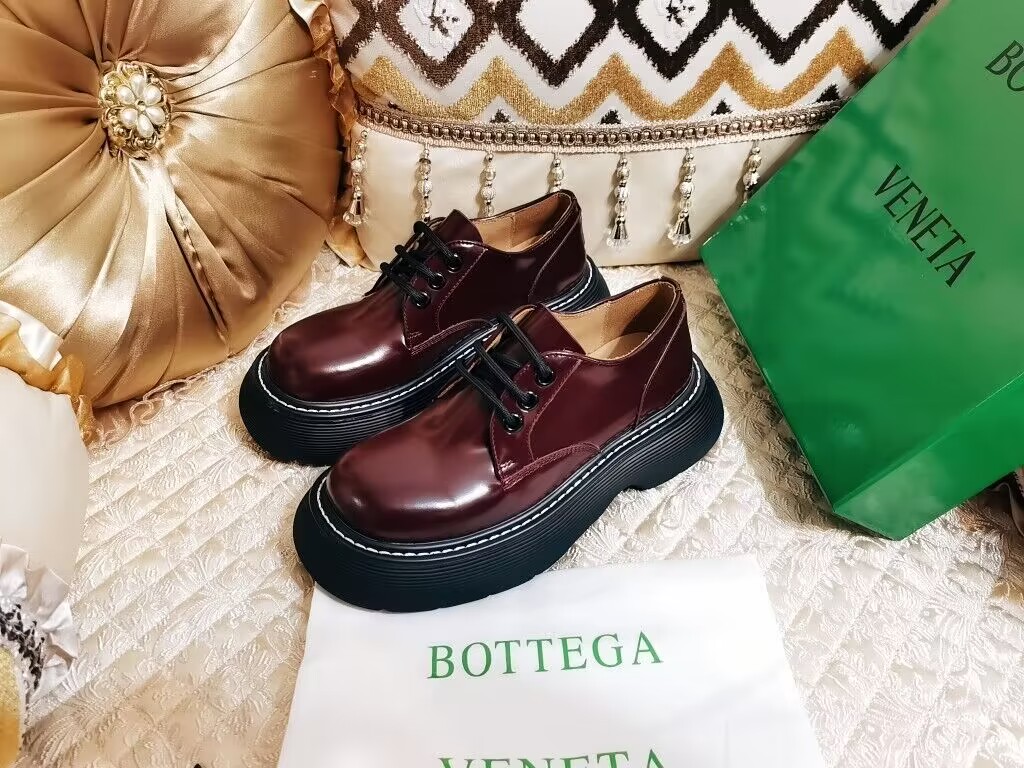B0tt*ga Ven*ta Loafer Shoes