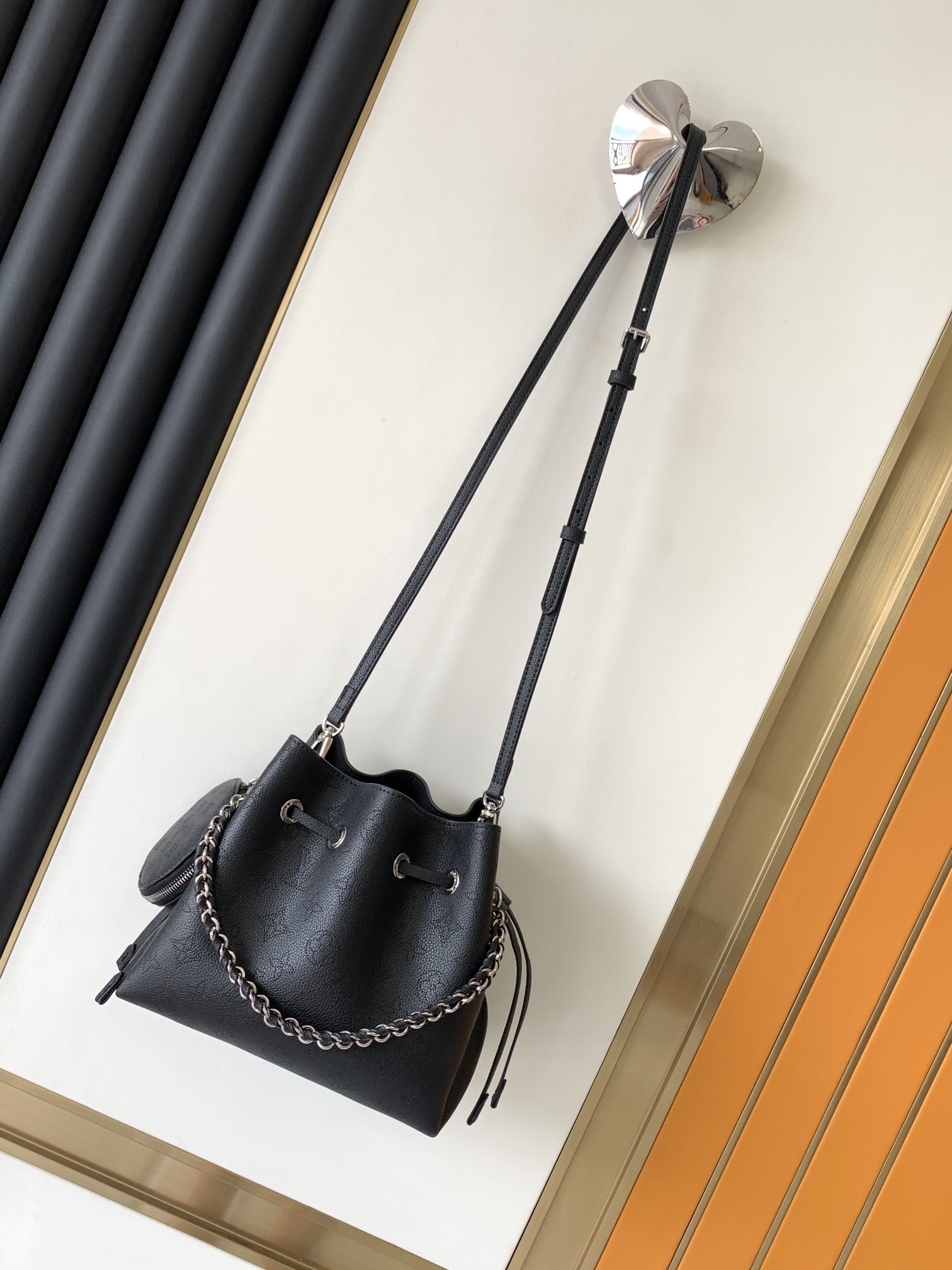 L0vis Vvtt0n Bella Black Denim Mahina