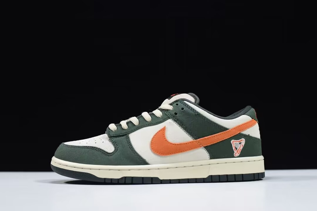 Nike Dunk Low Eire