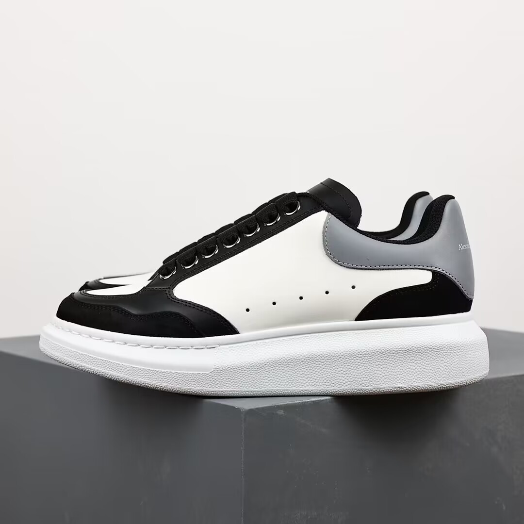 A1exa*der Mcqv*en Sneaker