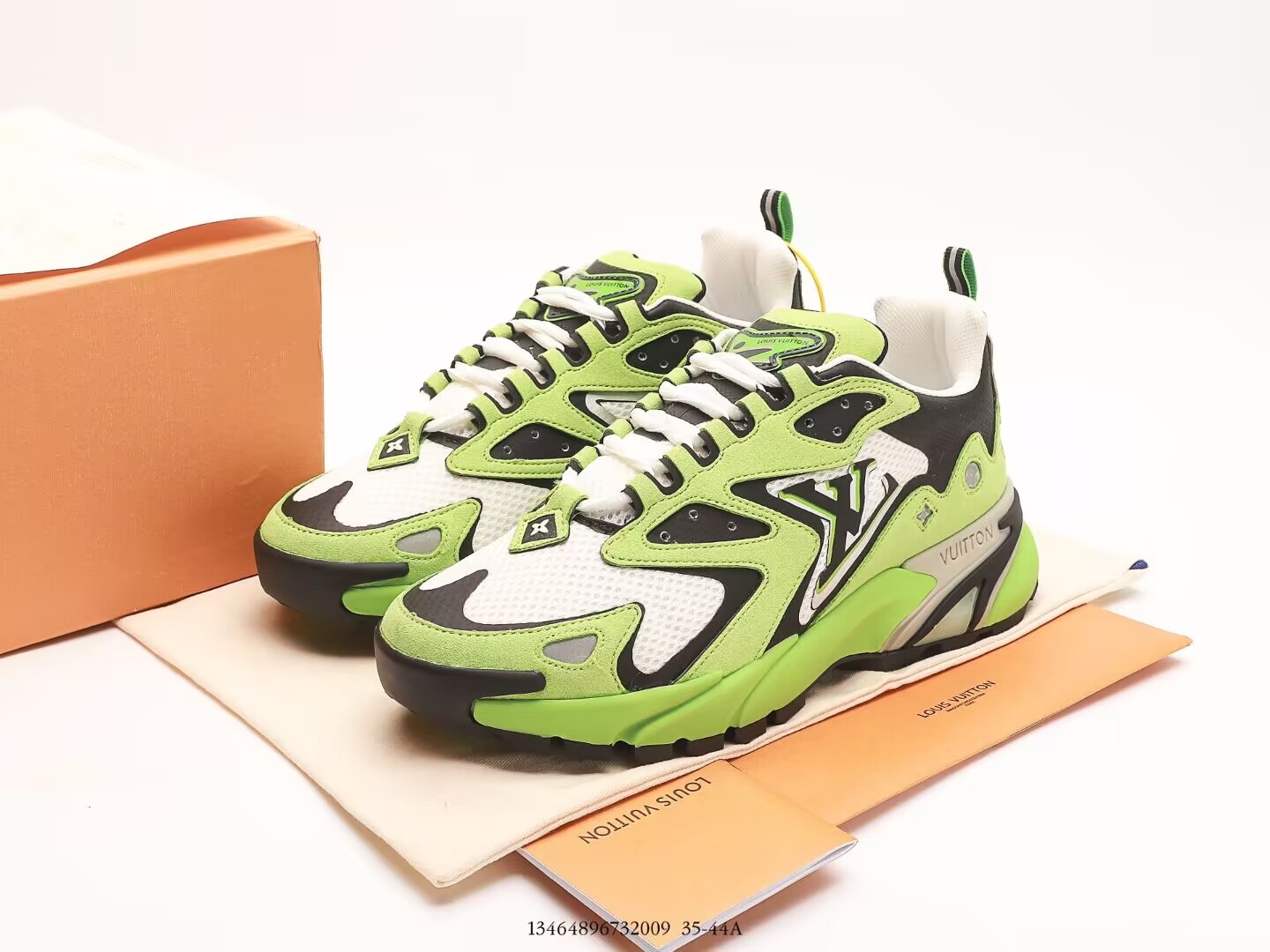 L0vis Vvtt0n Sneaker