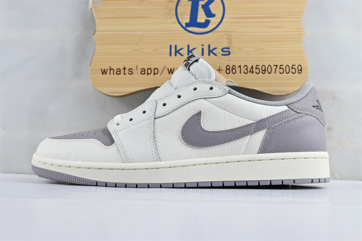 Air Jordan 1 Low OG Atmosphere Grey