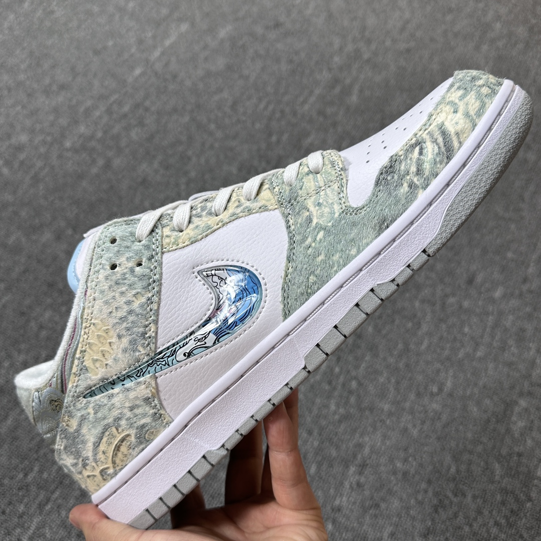 Dunk Low CNY Dragon year