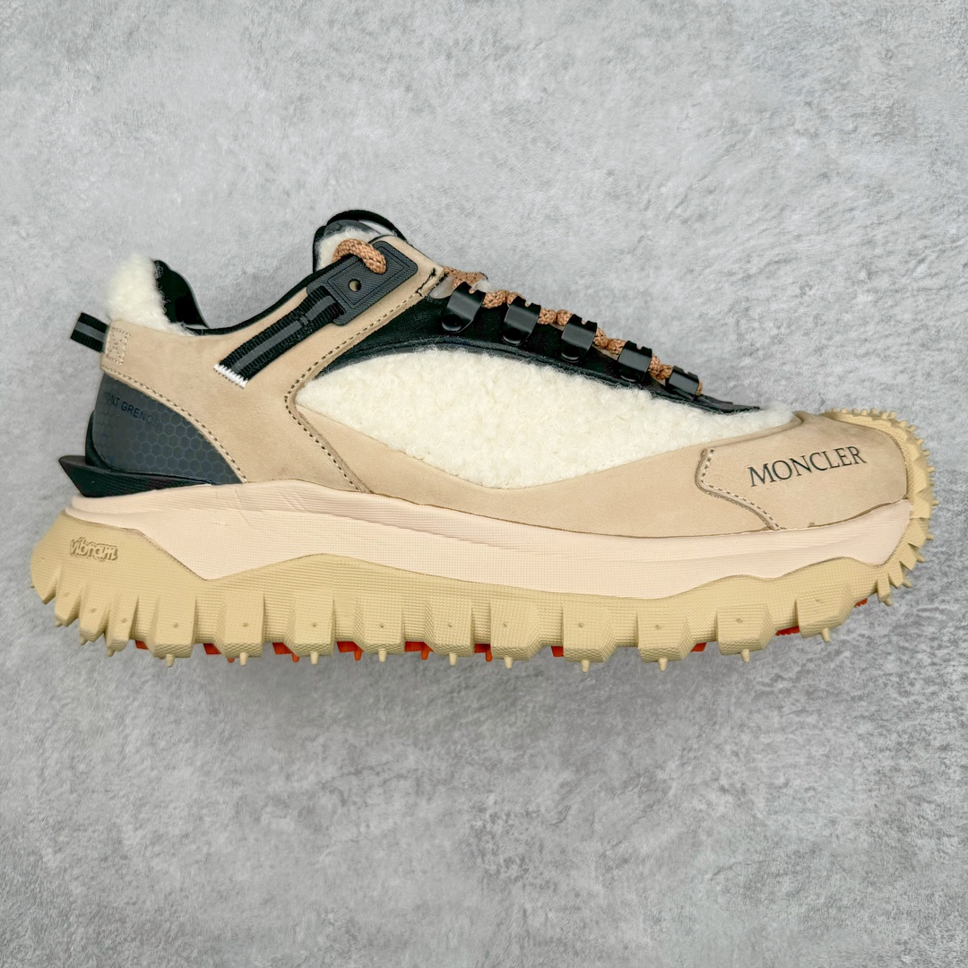 Moncler Trailgrip Gore-Tex